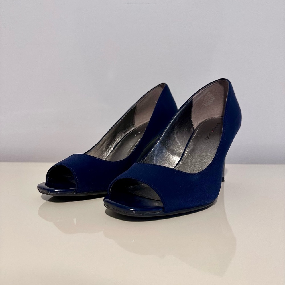 Bandolino: Jamila wedge